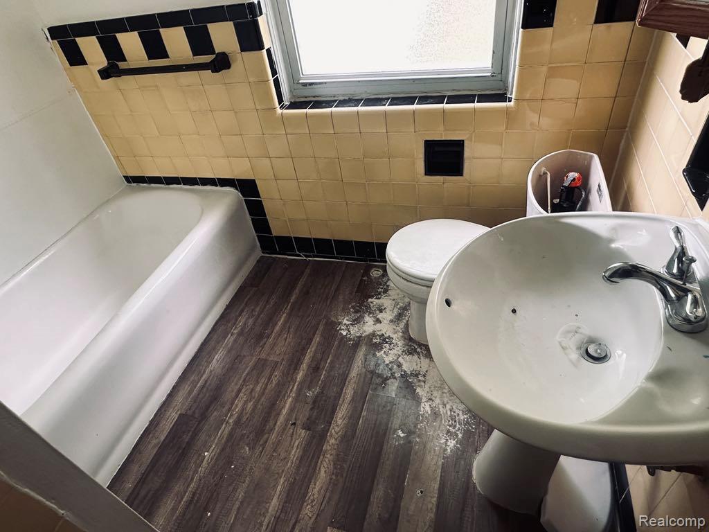 5050 Grayton Street, Detroit, MI 48224 — Photo 14