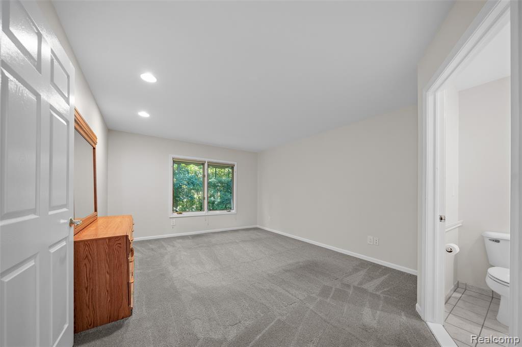 21425 Archwood Circle, Farmington Hills, MI 48336 — Photo 19