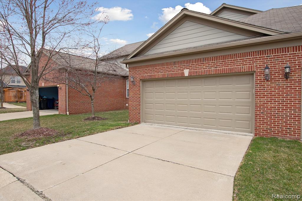 1902 PADDOCK Lane, Canton, MI 48188 — Photo 42
