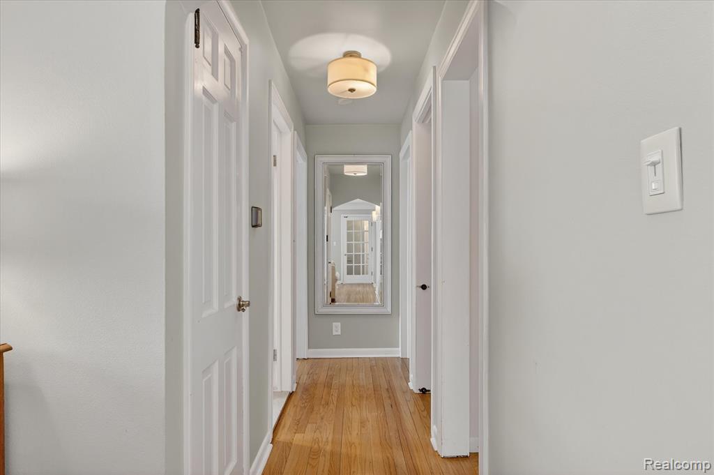 3 Adams Lane, Dearborn, MI 48120 — Photo 15
