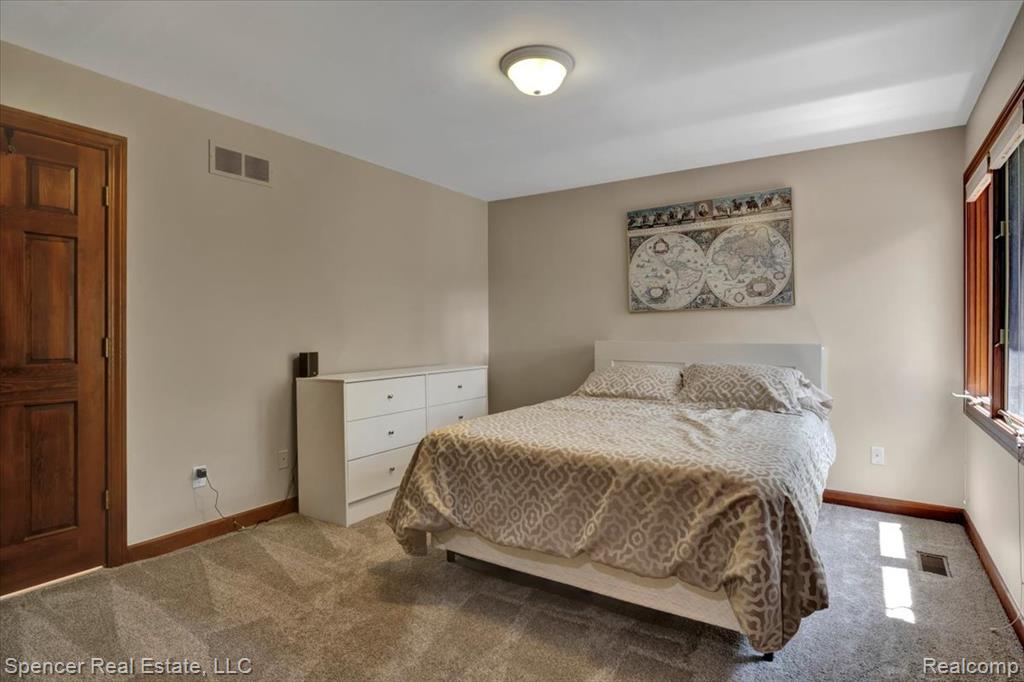 10145 Creekwood Trail, Davisburg, MI 48350 — Photo 30