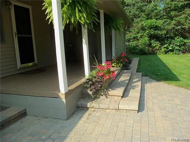 6290 Briggs Lake Drive, Brighton, MI 48116 — Photo 6