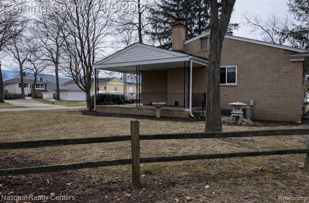7010 Locklin Street, West Bloomfield, MI 48324 — Photo 4