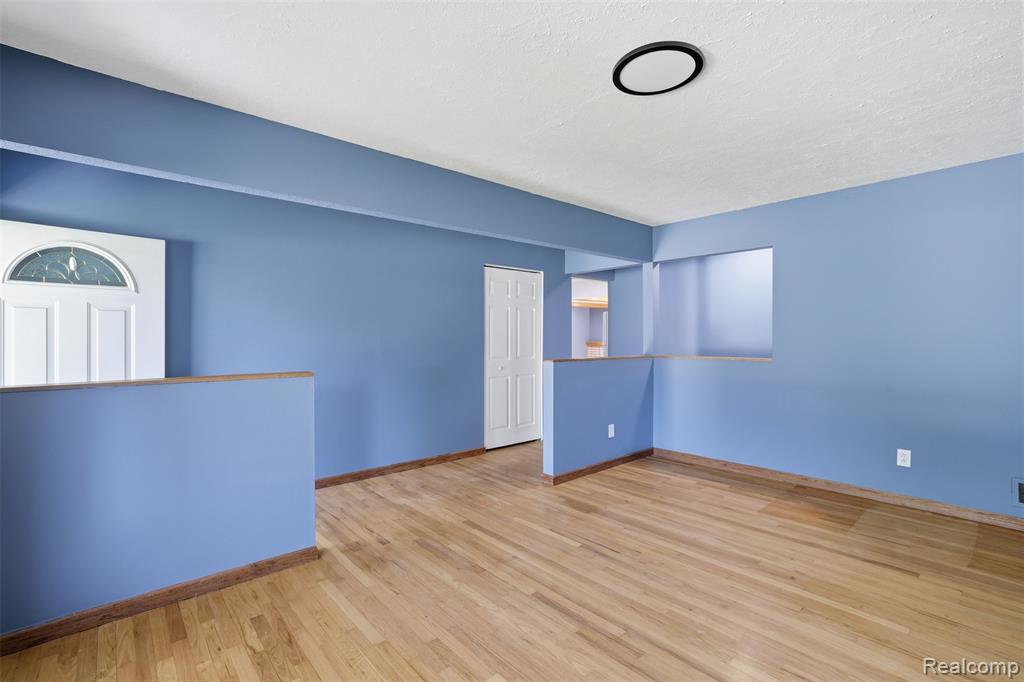 3418 Winterfield Drive, Warren, MI 48092 — Photo 8