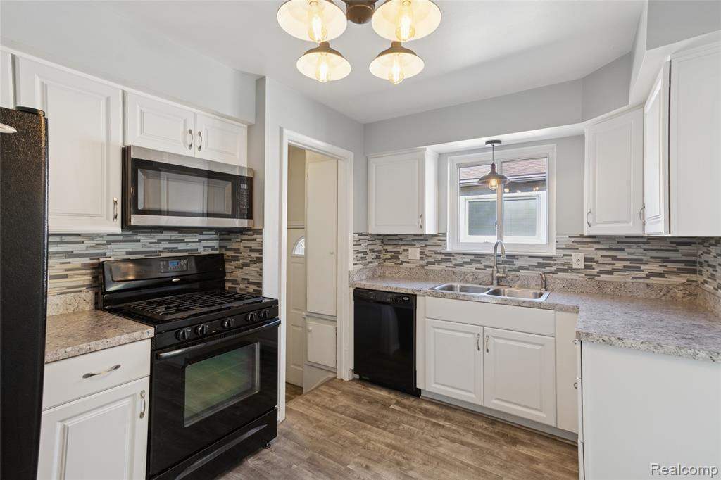 7732 Hipp Street, Taylor, MI 48180 — Photo 12