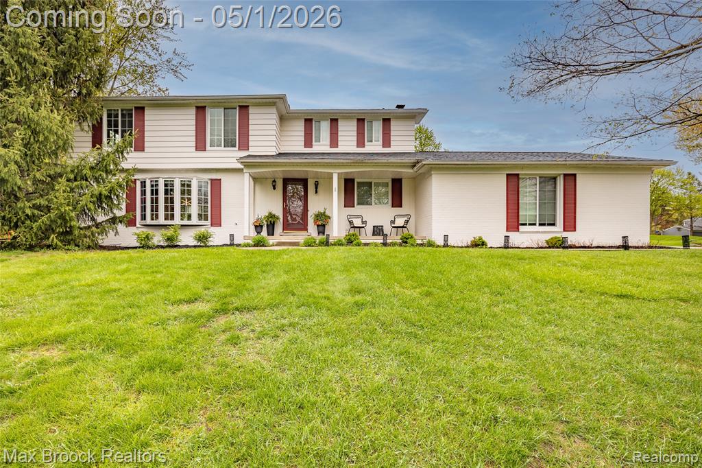 2275 Park Ridge Drive, Bloomfield Hills, MI 48304 — front exterior