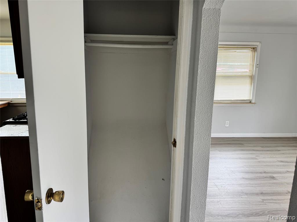 9425 Marlowe, Detroit, MI 48228 — Photo 23