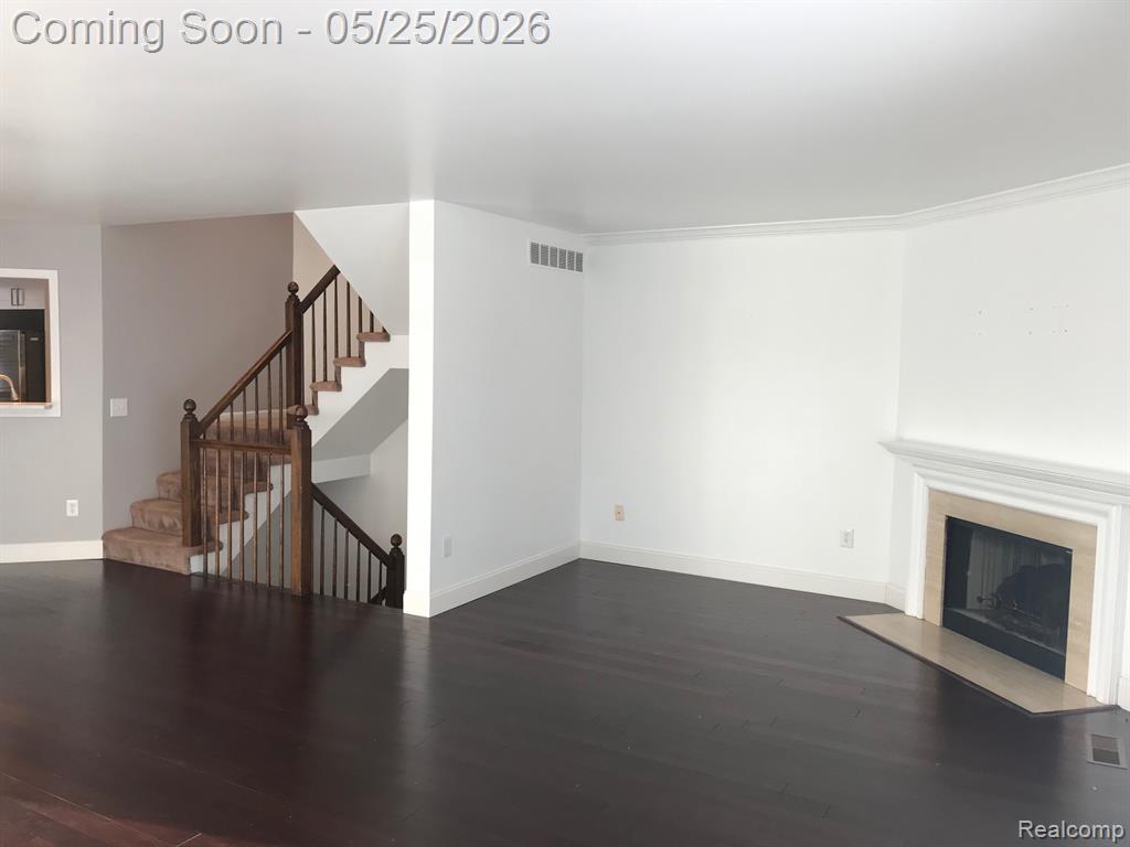 230 Main Sail Court, Detroit, MI 48207 — Photo 8