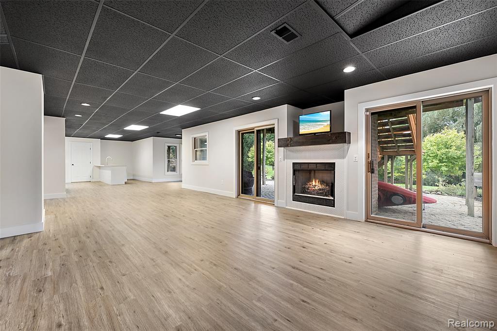 190 Sequoia Lane, Leonard, MI 48367 — Photo 45