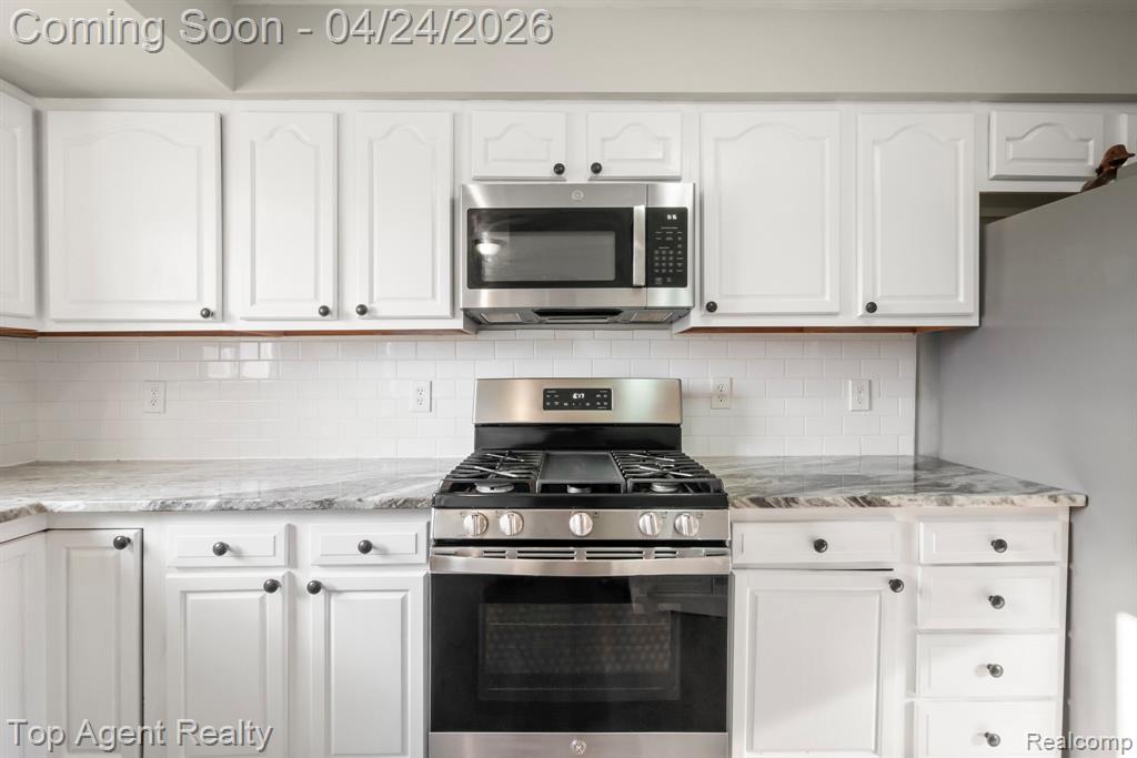 46059 Huling Street, Shelby Twp, MI 48317 — Photo 14