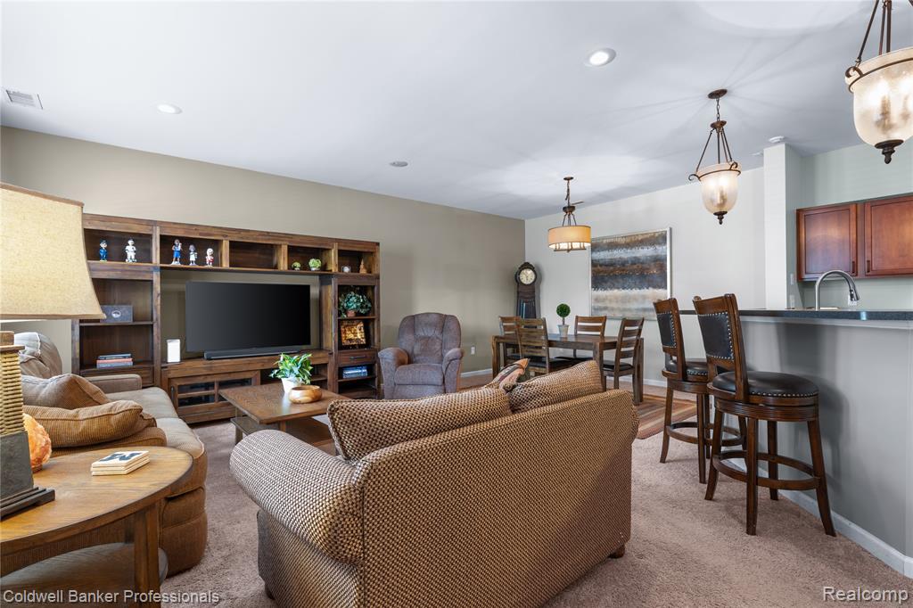 3898 Radcliff Drive, 129, Canton, MI 48188 — Photo 7