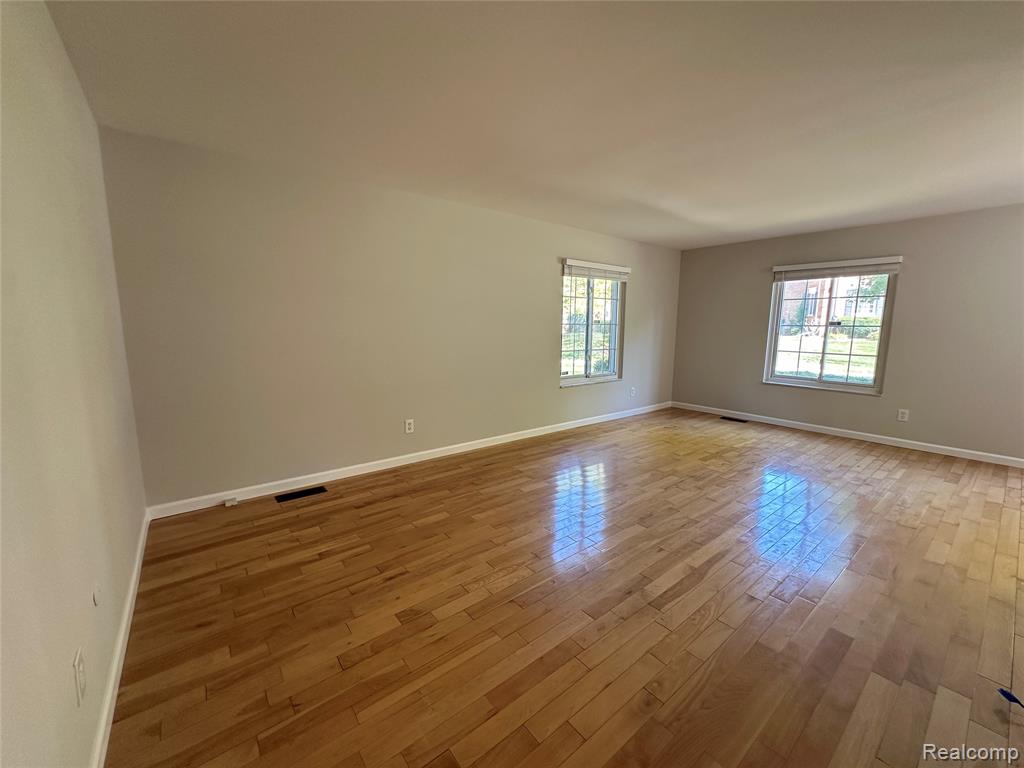 755 E Fox Hills Drive, Bloomfield Hills, MI 48304 — Photo 19