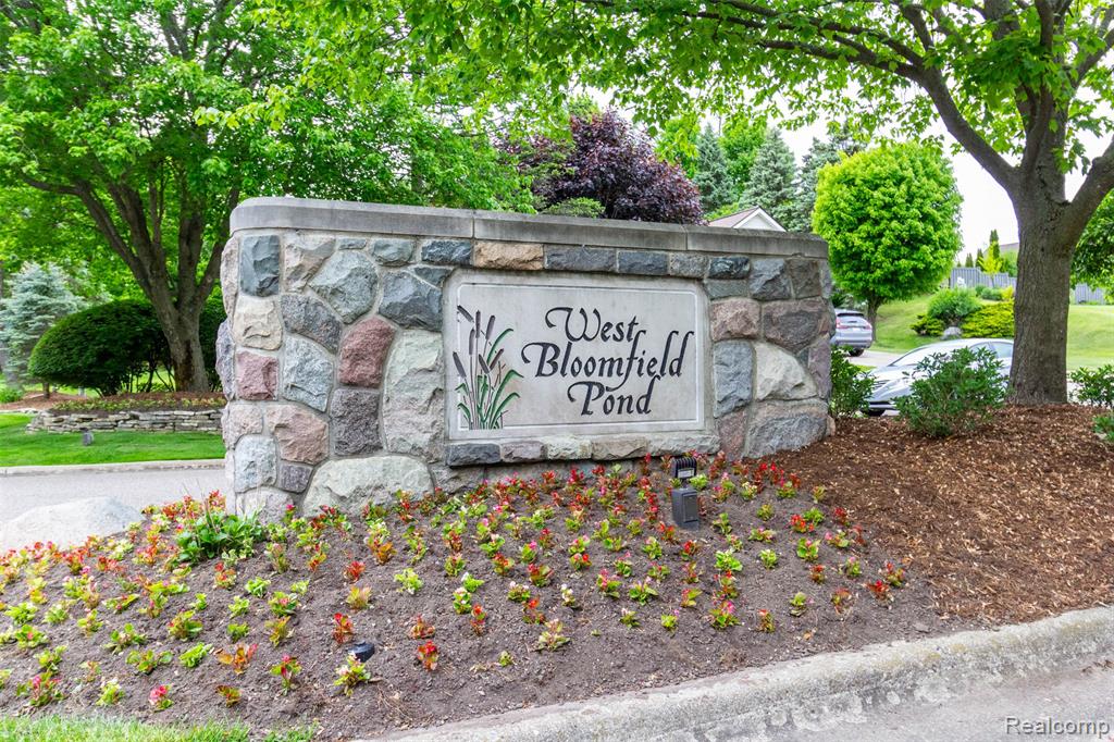 5423 HAUSER Way, West Bloomfield, MI 48323 — Photo 3