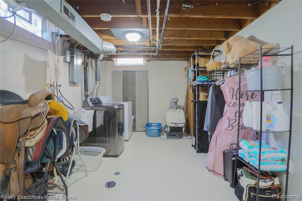29847 Palomino Drive, Warren, MI 48093 — Photo 43