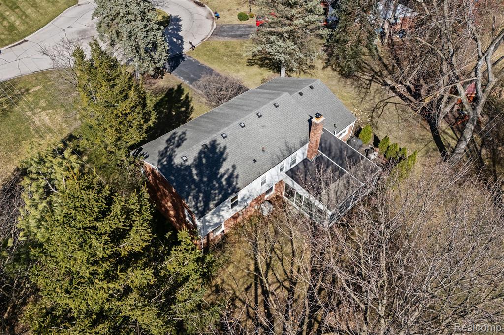 856 THORNTREE, Bloomfield Hills, MI 48304 — Photo 56