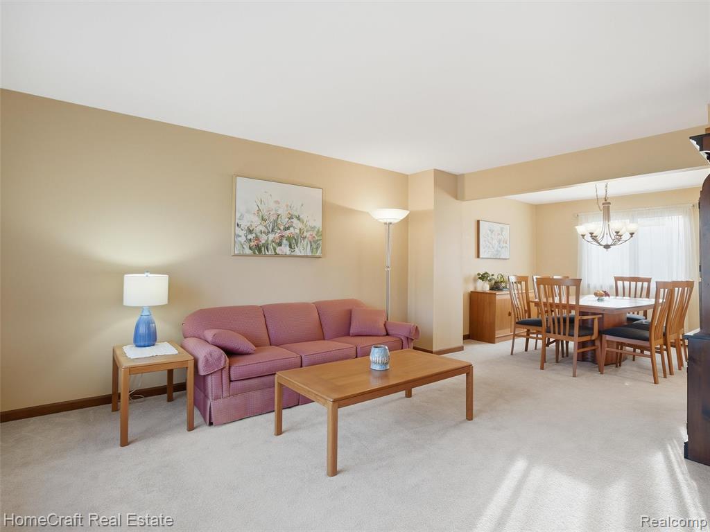404 KINGS Way, Canton, MI 48188 — Photo 6