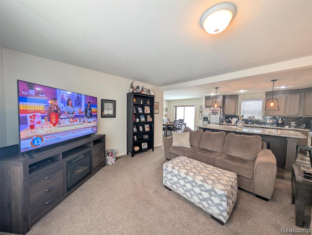 11219 Wildbrook Court, South Lyon, MI 48178 — Photo 8