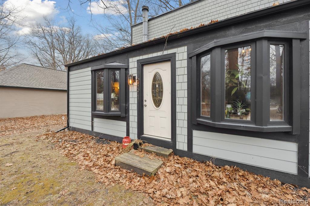 6491 WOODLAND Road, Whitmore Lake, MI 48189 — Photo 5