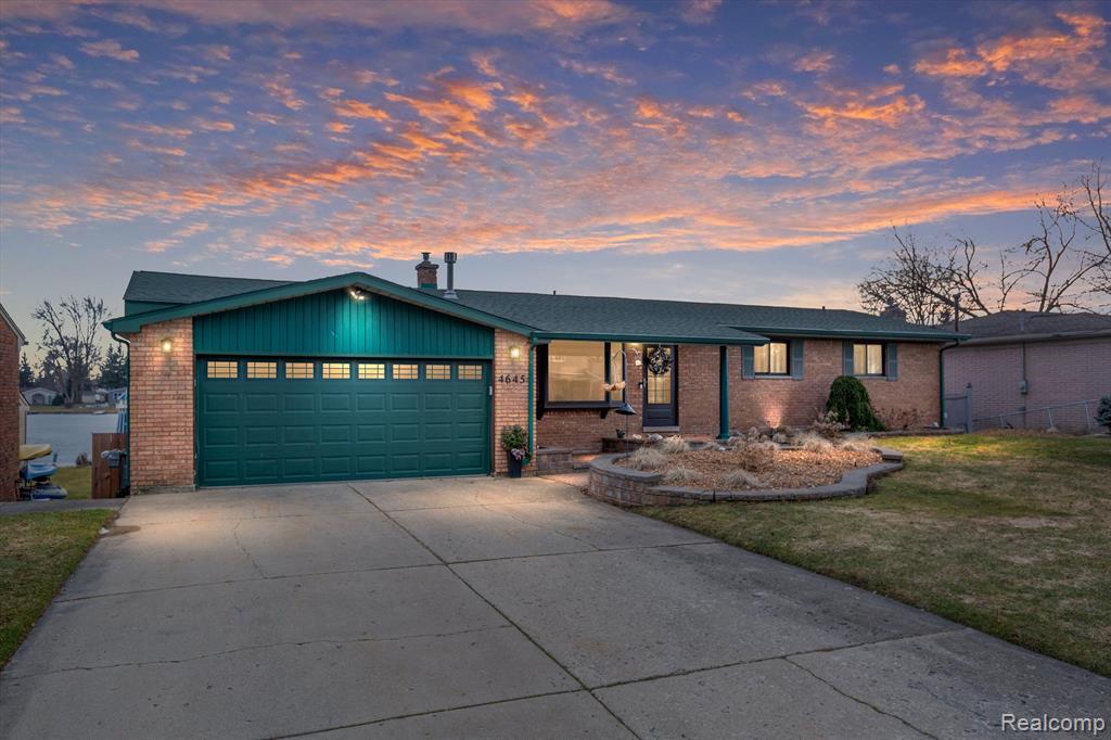 4645 CLAUDIA Drive, Waterford, MI 48328 — Photo 5