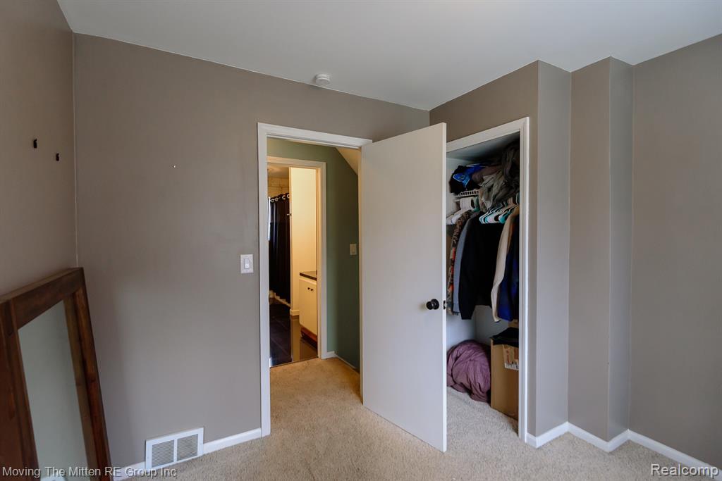 21775 Clemmons Court, Belleville, MI 48111 — Photo 19