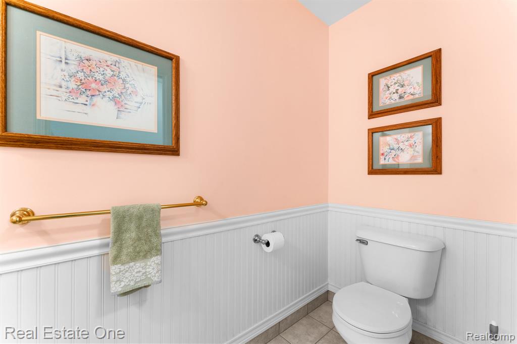 9305 Rotondo Drive, Howell, MI 48855 — Photo 34