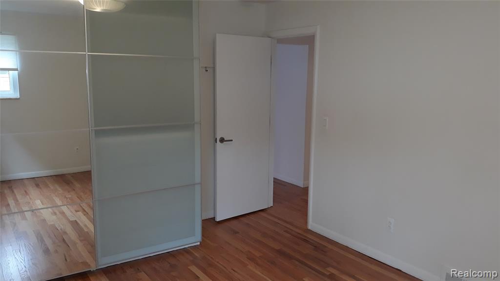422 CATALPA Drive, Royal Oak, MI 48067 — Photo 10
