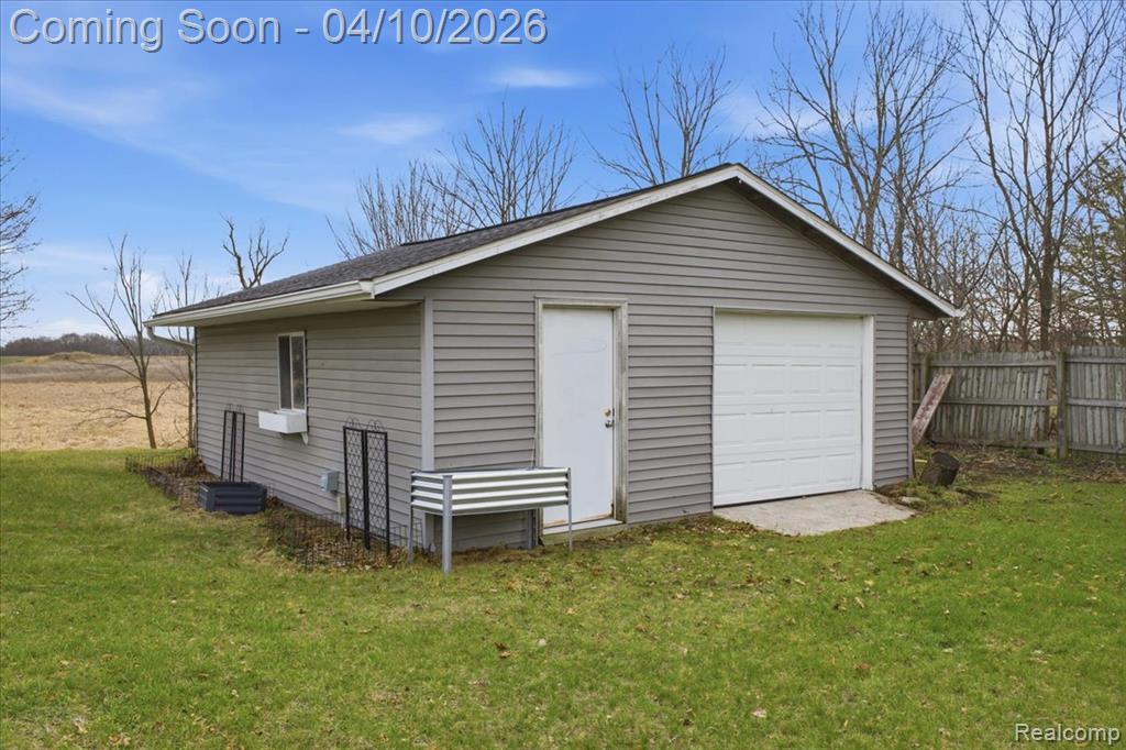 9272 Green Road, Goodrich Vlg, MI — Photo 39