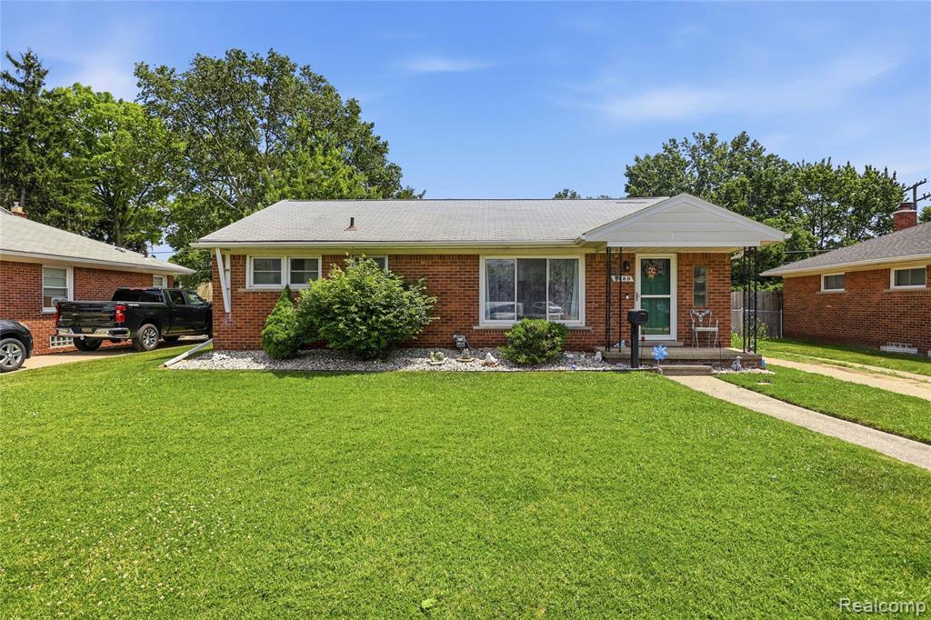 1289 Mulberry Street, Mount Clemens, MI 48043 — Photo 2