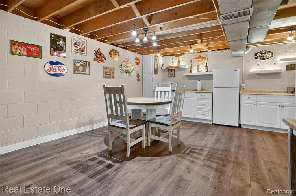 2802 Costa Mesa Road, Waterford, MI 48329 — Photo 21