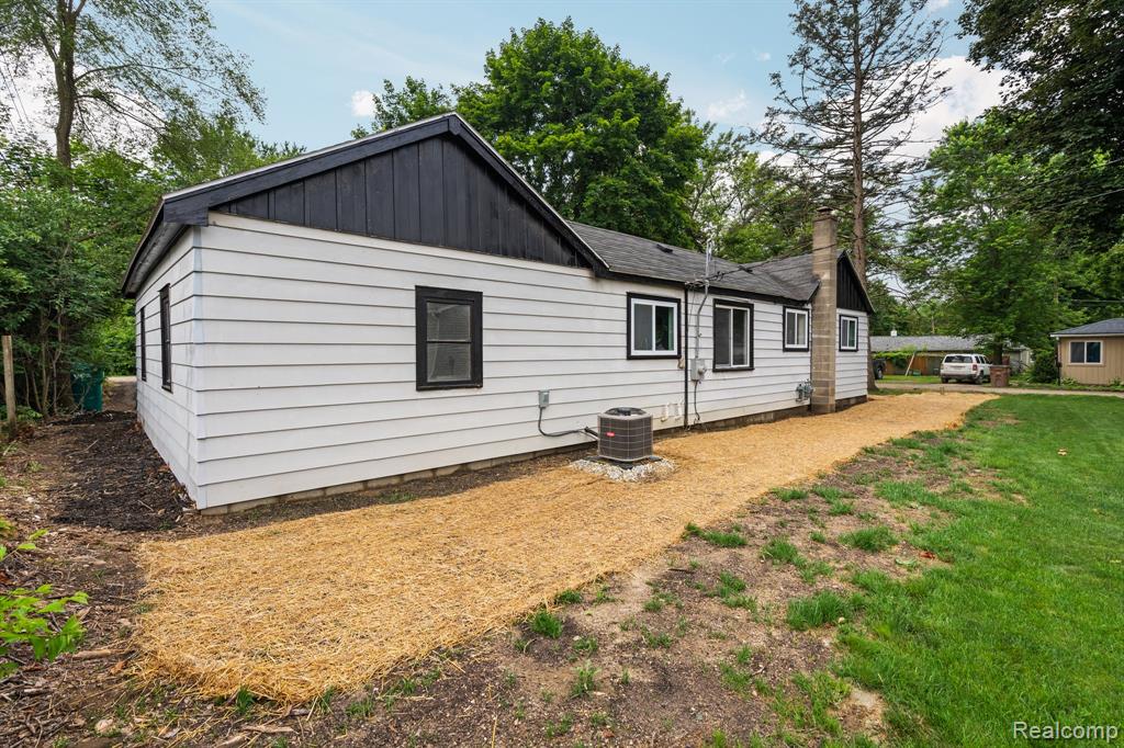 9110 Jay Street, Whitmore Lake, MI 48189 — Photo 40