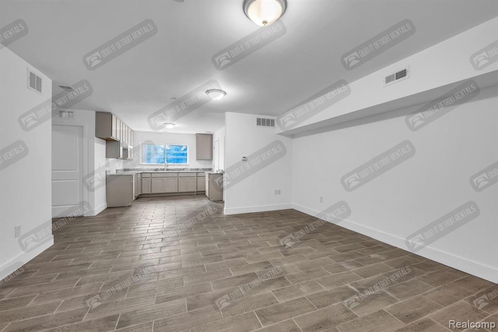 4504 Oakwood Boulevard, Melvindale, MI — Photo 4