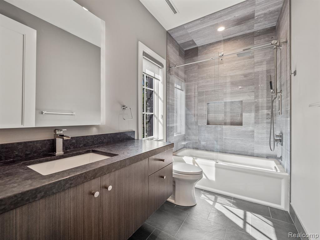 415 ARGYLE Street, Birmingham, MI 48009 — Photo 42