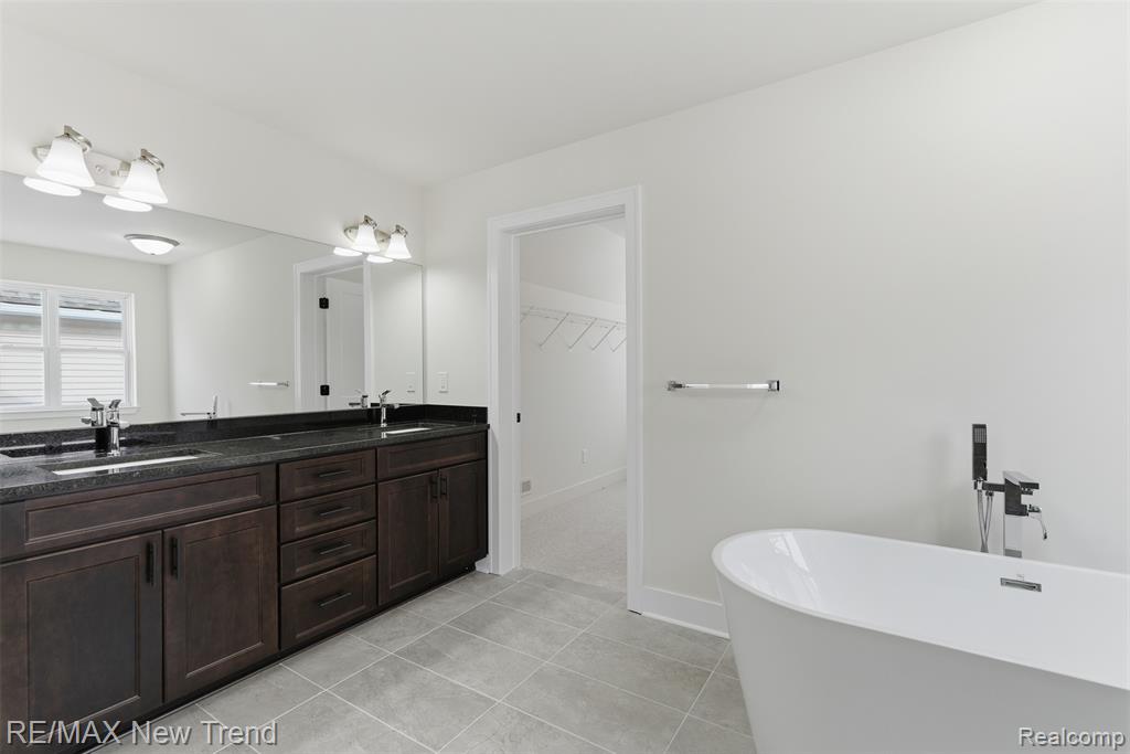 2388 Madison Street, Wixom, MI 48393 — Photo 26
