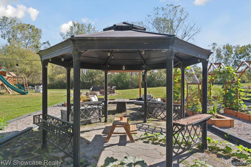 9109 N Territorial Road, Plymouth, MI 48170 — Photo 53