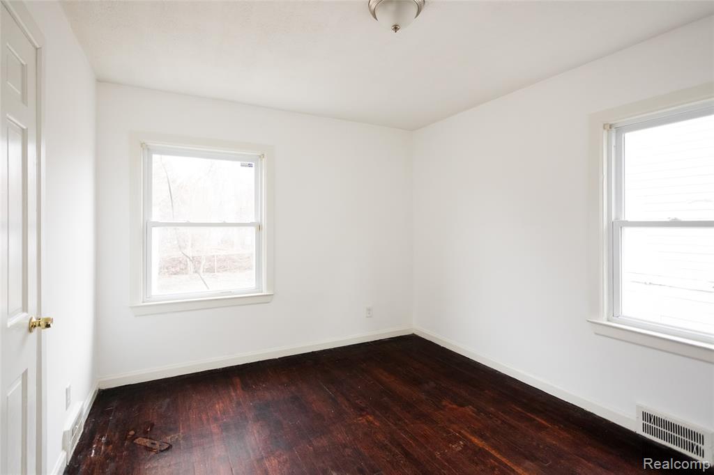 432 Eastlawn Street, Detroit, MI 48215 — Photo 12