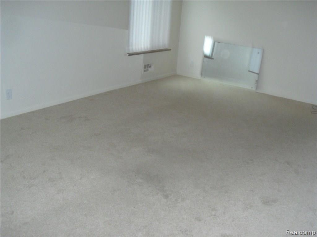 769 St. Clair, Grosse Pointe, MI 48230 — Photo 8