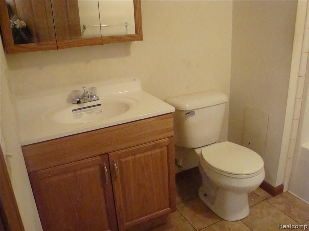 4814 WAYBURN Street, Detroit, MI 48224 — Photo 4