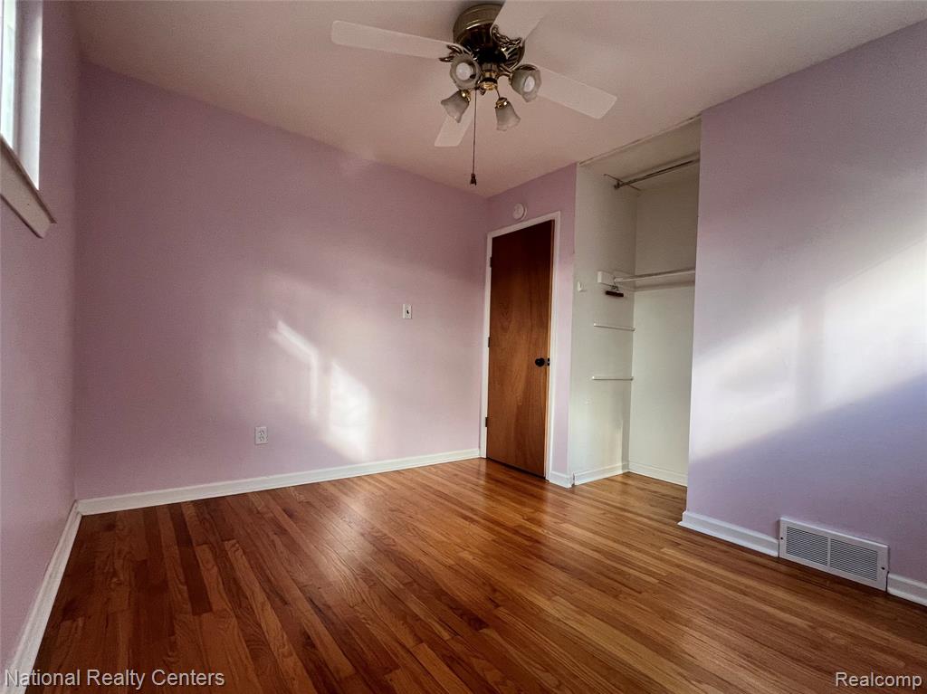 8571 Cranston Street, Westland, MI — Photo 13