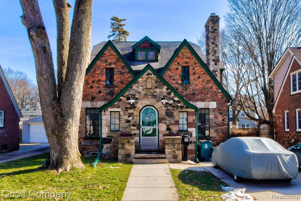 637 S CONNECTICUT Unit 1, Royal Oak, MI 48067 — front exterior