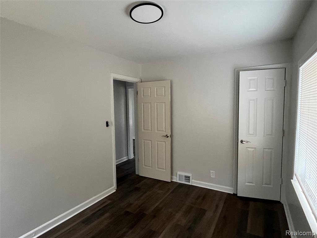519 HIGHLAND Avenue, Pontiac, MI 48341 — Photo 6