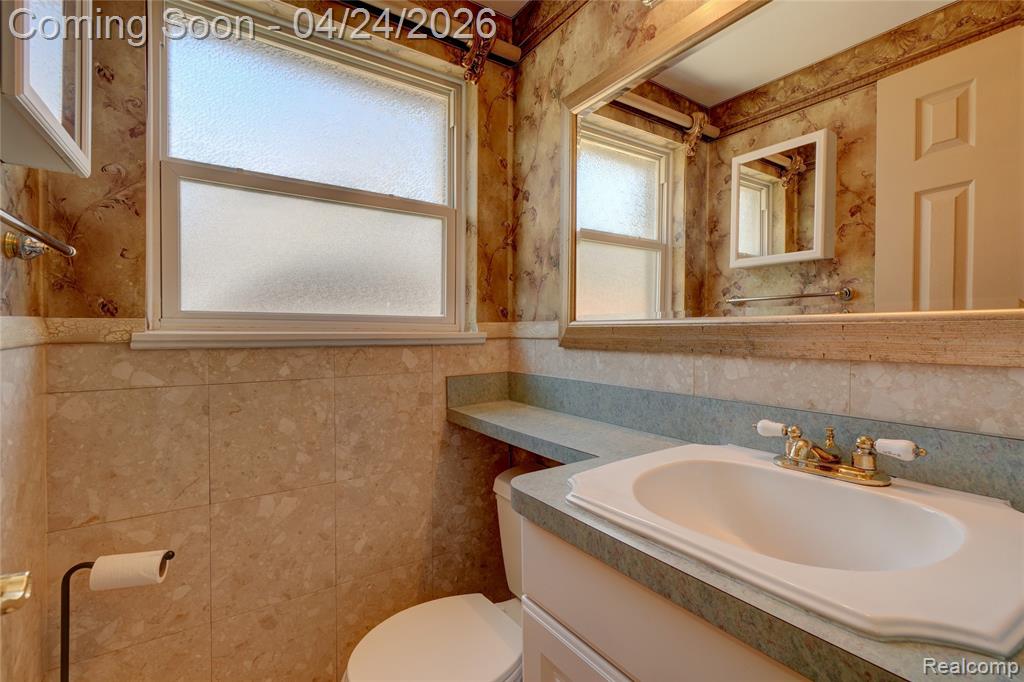 22520 E 13 Mile Road, Saint Clair Shores, MI 48082 — Photo 14