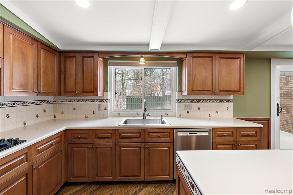 2291 Red Maple Drive, Troy, MI 48098 — Photo 17
