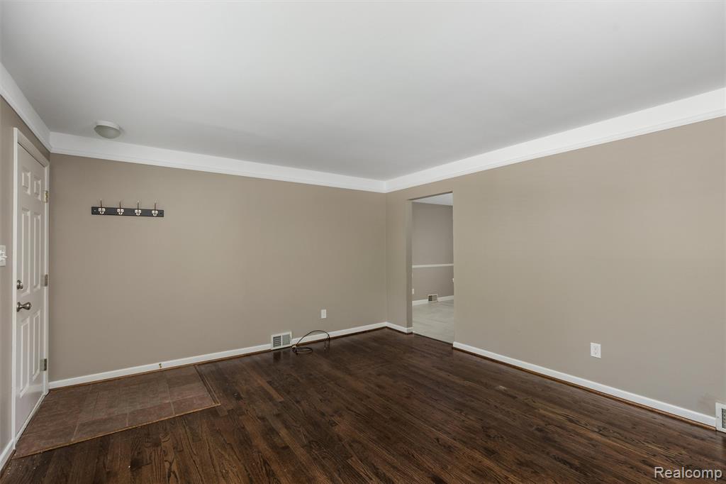 4410 Rosewold Avenue, Royal Oak, MI 48073 — Photo 5