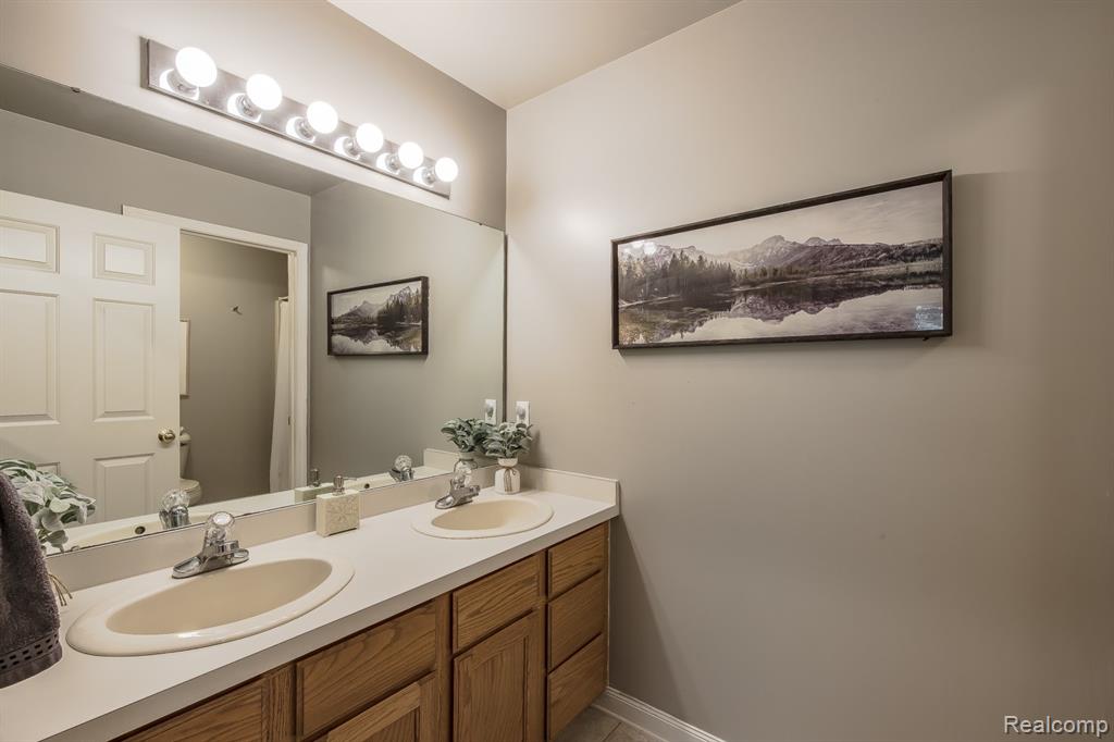 8640 Newport Drive, White Lake, MI — Photo 47