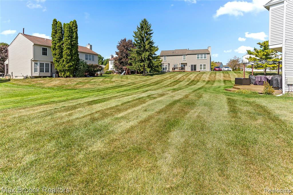 5492 Charrington Court, West Bloomfield, MI 48324 — Photo 50