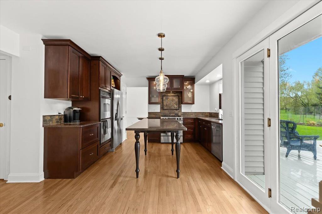45273 Yorkshire Drive, Novi, MI — Photo 13
