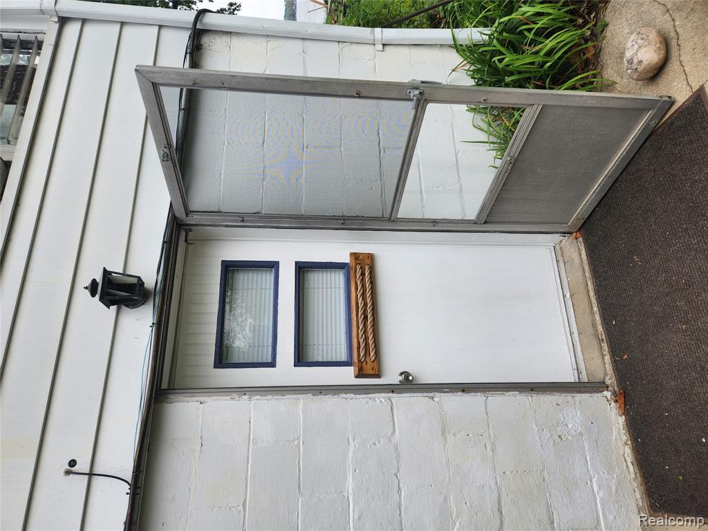 8463 Hillpoint Drive, Brighton, MI 48116 — Photo 2