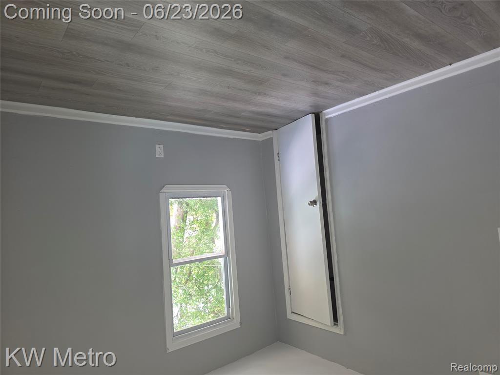 19350 Huntington Road, Detroit, MI 48219 — Photo 11