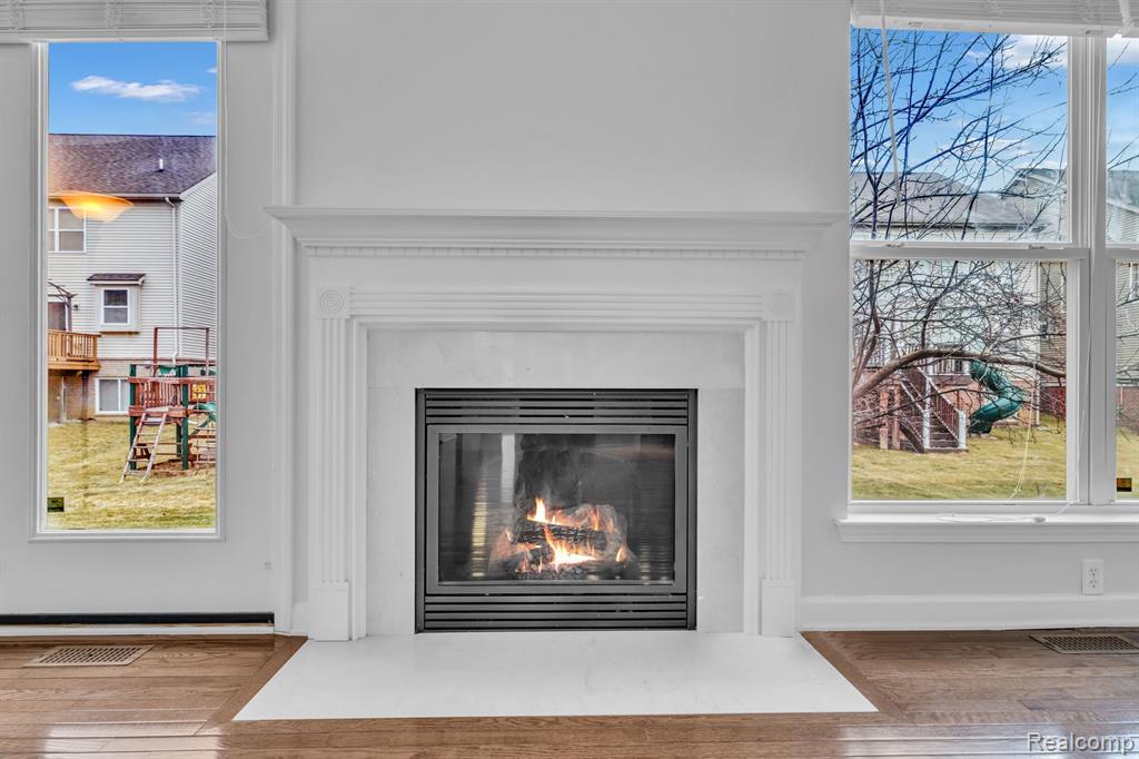 27490 CROMWELL Road, Novi, MI — Photo 9