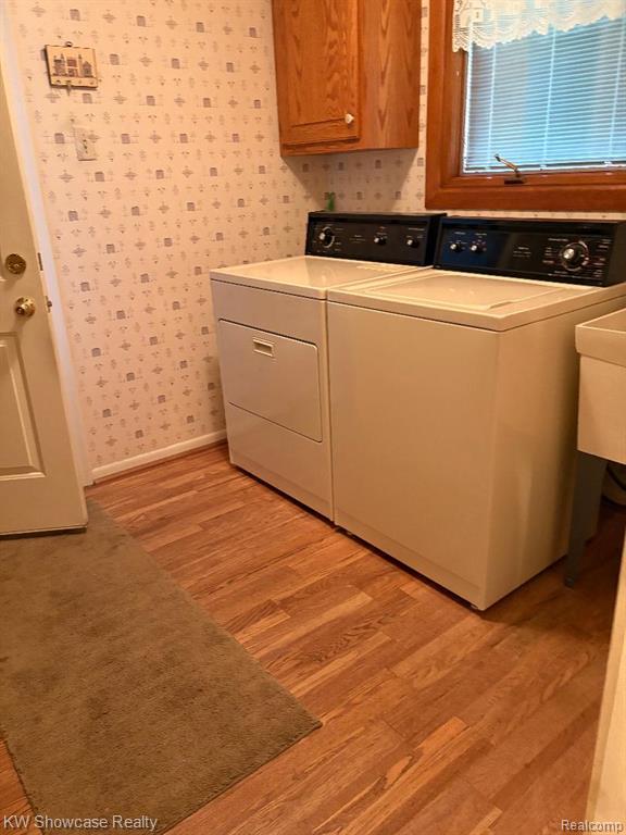 8141 Rene Court, White Lake, MI — Photo 11